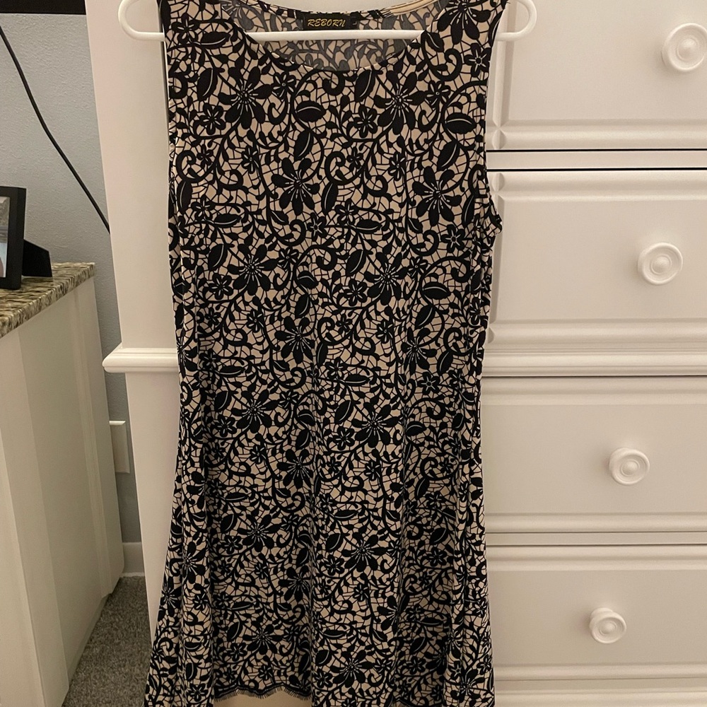 Sleeveless dress